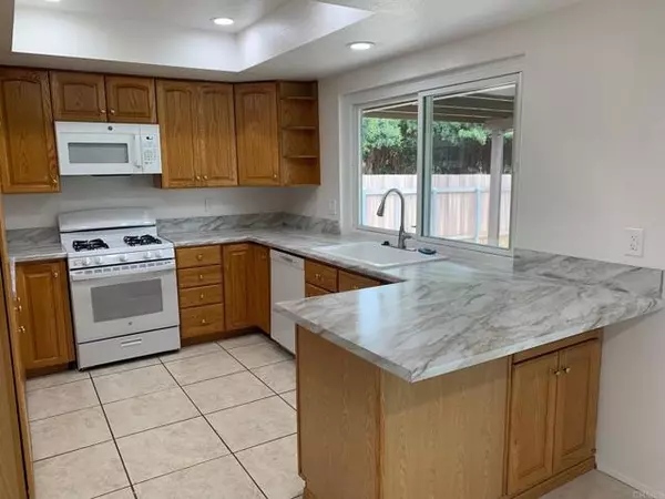 Carlsbad, CA 92008,3465 Spanish WAY
