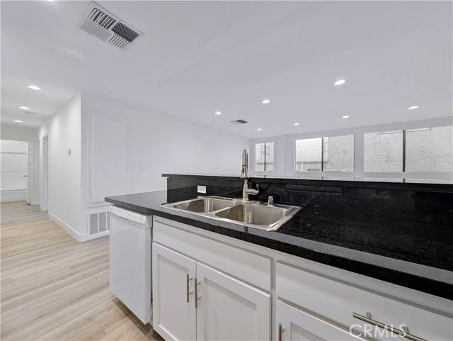 Granada Hills, CA 91344,17312 Chatsworth ST E