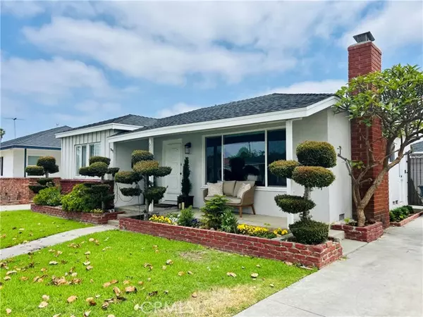 Lakewood, CA 90712,6008 Amos AVE