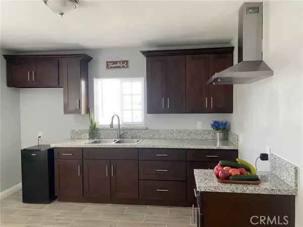 Bakersfield, CA 93306,2300 Lake ST