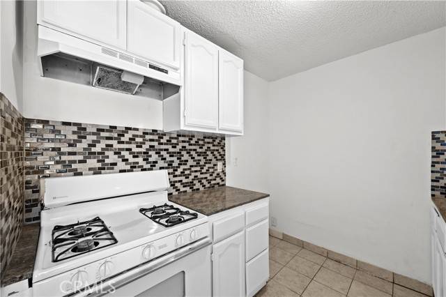 Tarzana, CA 91356,18620 Hatteras ST 274