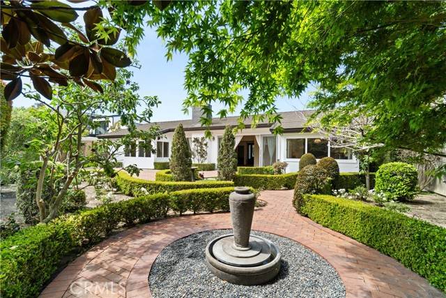 1520 Sandcastle DR, Corona Del Mar, CA 92625