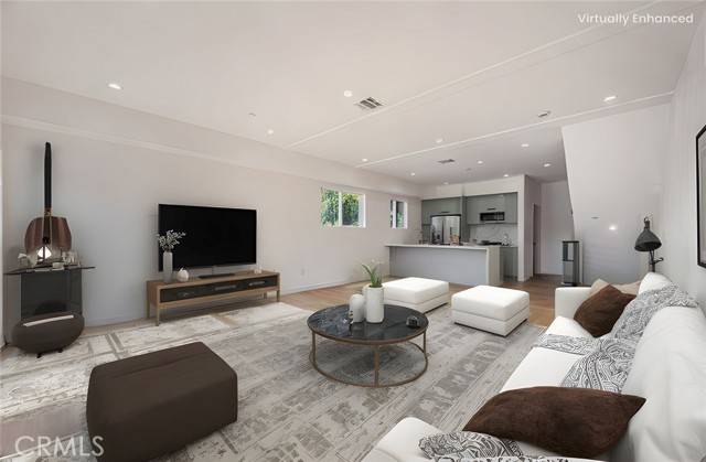 Valley Village, CA 91607,5251 Agnes AVE 2
