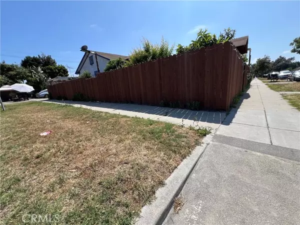 Los Angeles, CA 90062,1500 W 52nd