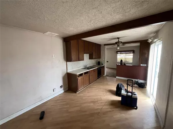Harbor City, CA 90710,1504 253rd ST