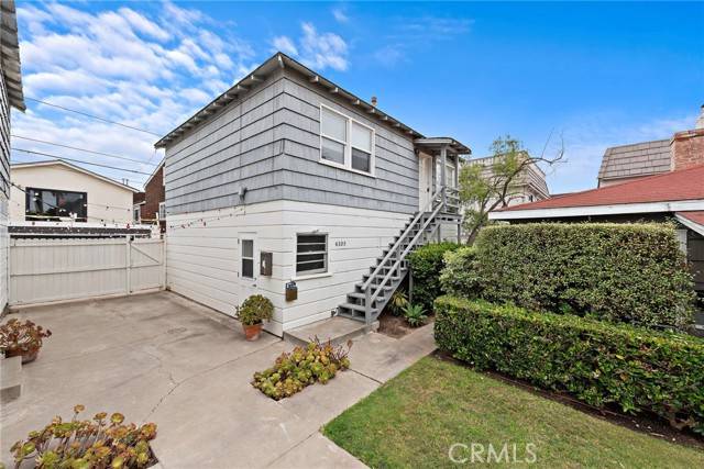 Corona Del Mar, CA 92625,610 Marguerite AVE B