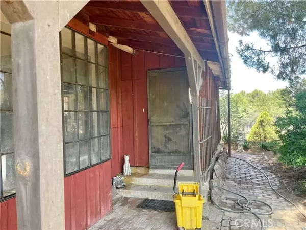 Agua Dulce, CA 91390,32401 Barber RD