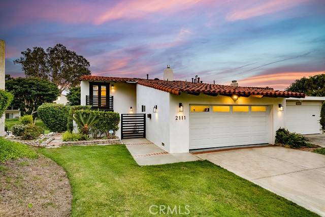 2111 Vista Entrada, Newport Beach, CA 92660