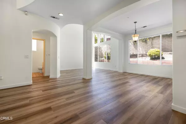 North Hollywood, CA 91602,10645 Chiquita ST