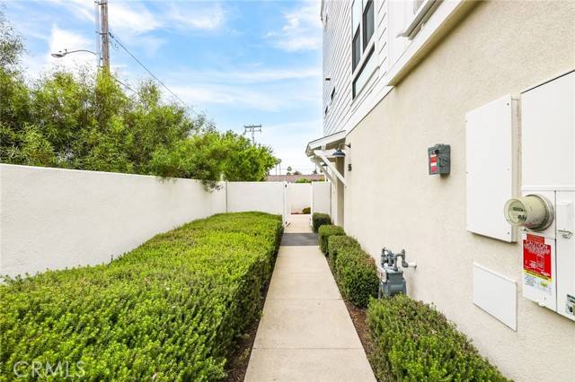 Costa Mesa, CA 92627,536 Caleigh LN
