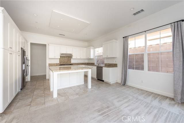 Irvine, CA 92620,68 Meander