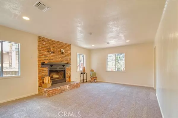 Wrightwood, CA 92397,1131 Apple AVE