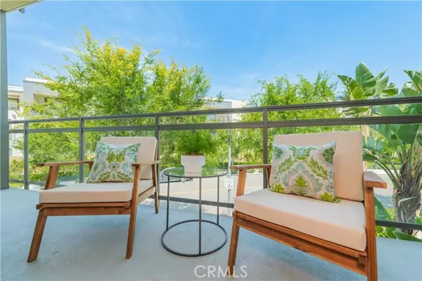 Irvine, CA 92612,312 Rockefeller