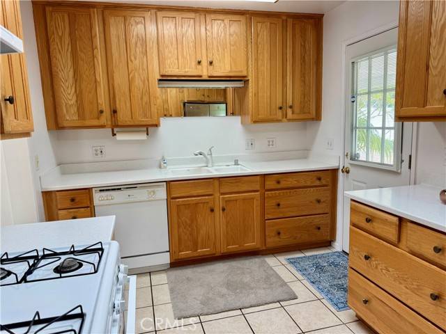 Costa Mesa, CA 92626,959 Post RD