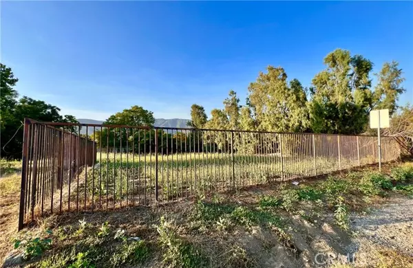 San Bernardino, CA 92407,1040 W 48th ST