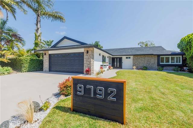 9792 La Arena CIR, Fountain Valley, CA 92708