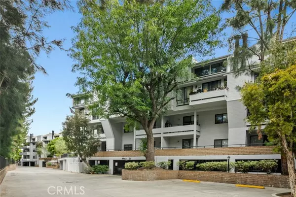 Sherman Oaks, CA 91423,13331 Moorpark ST 316