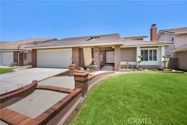 1084 S Burlwood DR, Anaheim Hills, CA 92807