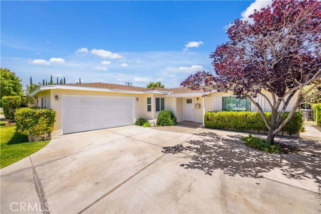 45038 17th ST, Lancaster, CA 93534