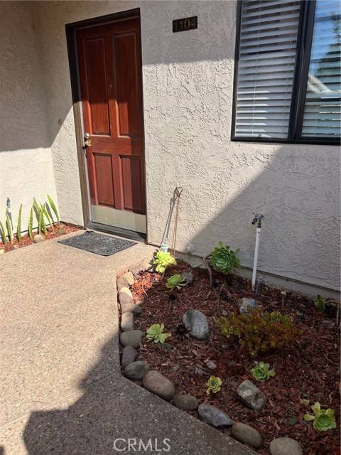 1104 Via Montoya, Camarillo, CA 93010