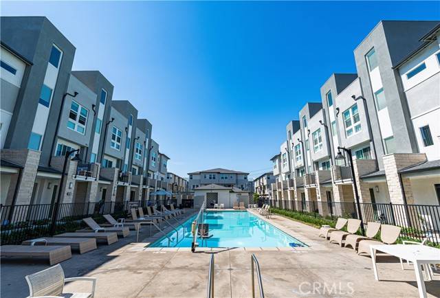 Anaheim, CA 92805,1535 CARA DR