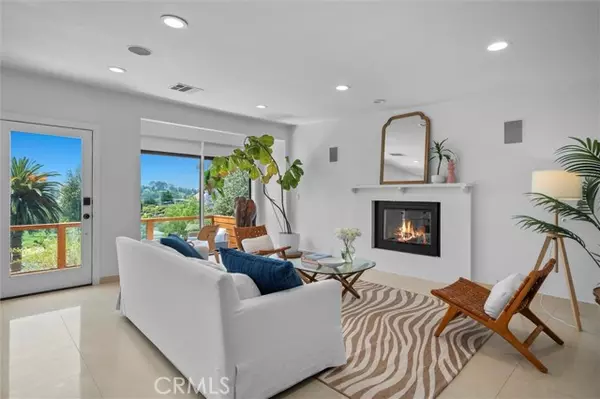 Woodland Hills, CA 91364,4698 Morro DR