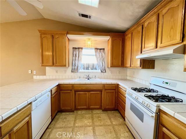 Merced, CA 95340,1498 Hansen AVE