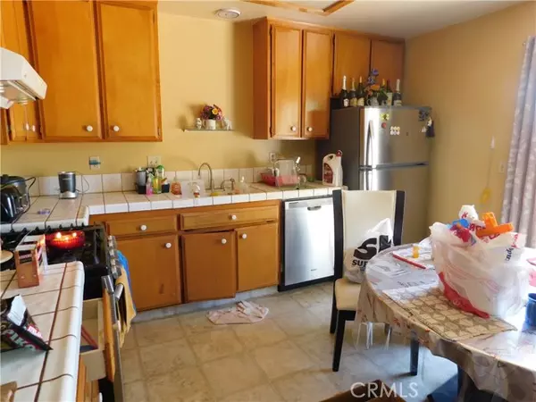 California City, CA 93505,8372 Dogwood AVE