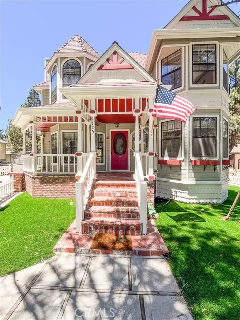 1125 Hemlock LN, Big Bear City, CA 92314