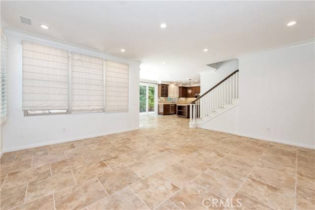 Irvine, CA 92620,77 Medford