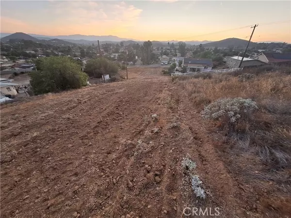 Menifee, CA 92587,0 Avenida De las flores