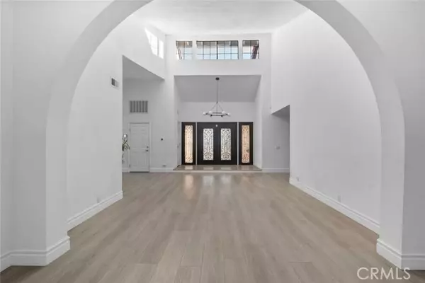 Sylmar, CA 91342,13800 Glenoaks BLD