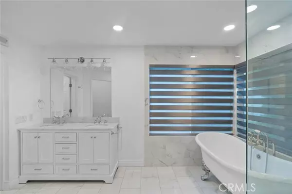 Sylmar, CA 91342,13800 Glenoaks BLD