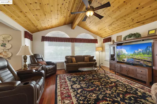 Twain Harte, CA 95383,23361 Pinewood