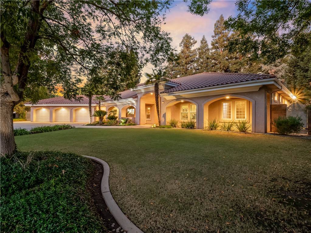 6660 N St Catherine CT, Fresno, CA 93711