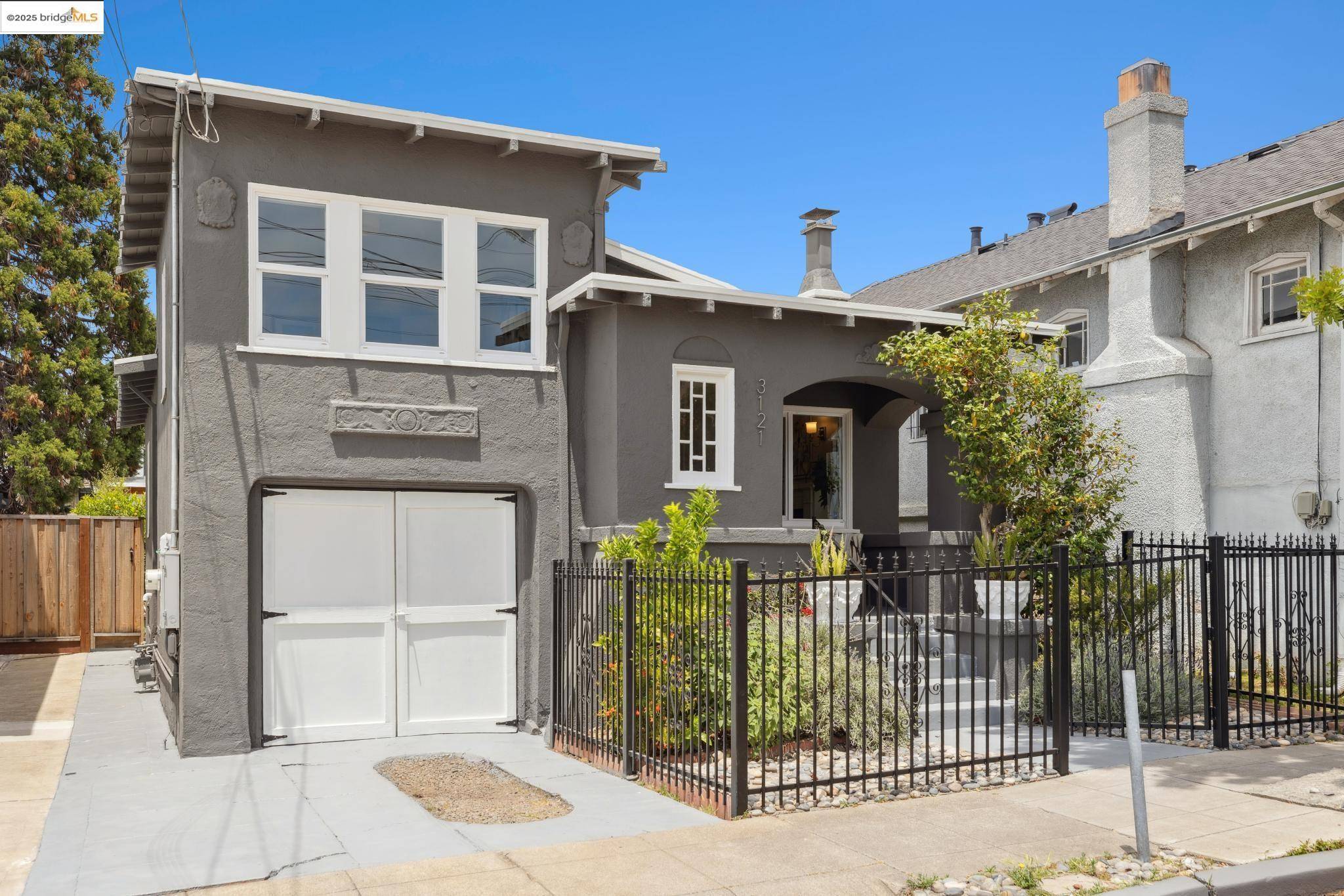 Oakland, CA 94619-1825,3121 Minna