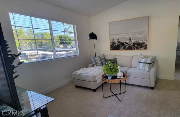 Rancho Santa Margarita, CA 92688,52 Via Prado