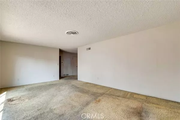 Sunland, CA 91040,8720 Mulberry DR
