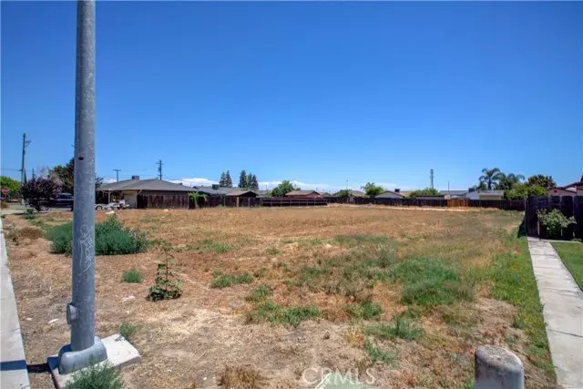 612 East AVE, Livingston, CA 95334