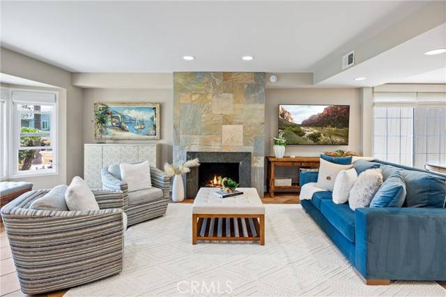 419 18th ST, Huntington Beach, CA 92648