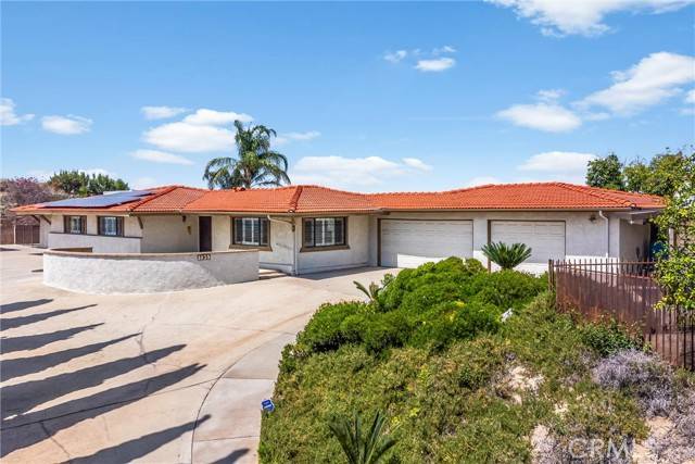 Colton, CA 92324,1835 Hilltop DR