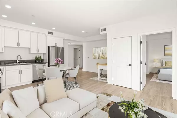 North Hollywood, CA 91606,11714 Archwood ST 306