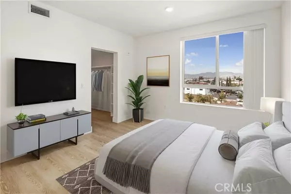 North Hollywood, CA 91606,11714 Archwood ST 308