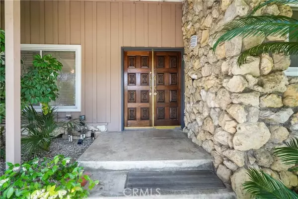 Encino, CA 91436,3546 Caribeth DR