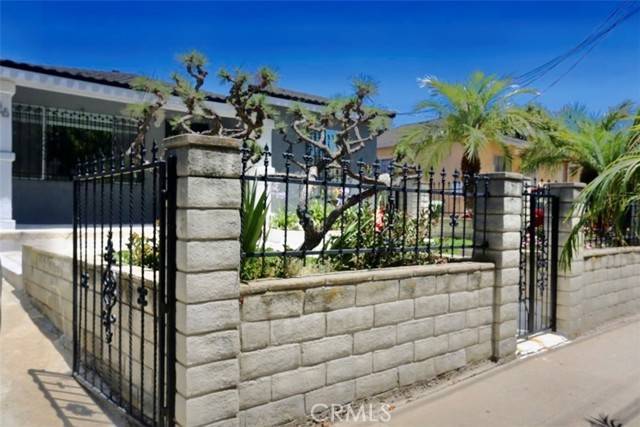 Wilmington, CA 90744,1526 Lakme AVE