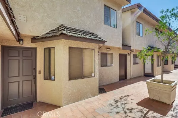 Valley Village, CA 91607,12330 Magnolia BLD 108