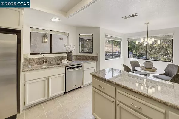 Walnut Creek, CA 94595,4243 Terra Granada Dr 3B