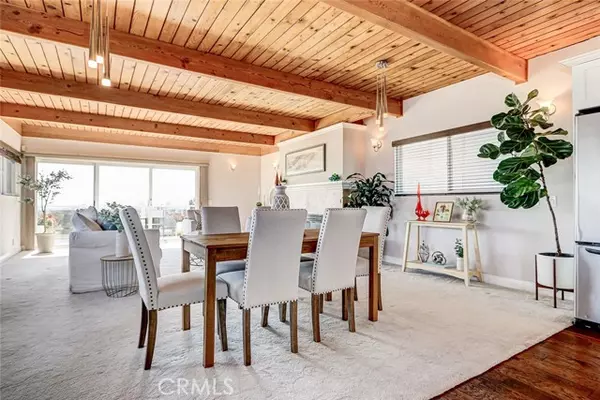 Manhattan Beach, CA 90266,204 Larsson ST