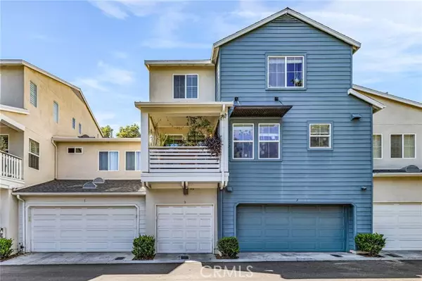 5 Quartz LN, Ladera Ranch, CA 92694
