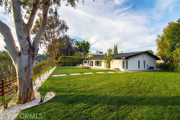 Tarzana, CA 91356,19291 Berclair LN